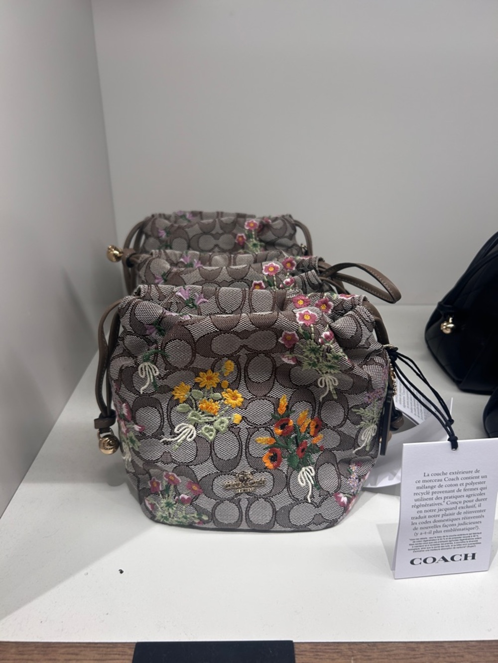 NWT🌷Coach Faye Mini Drawstring Bag
Signature Jacquard With Floral Embroidery - Picture 10 of 10